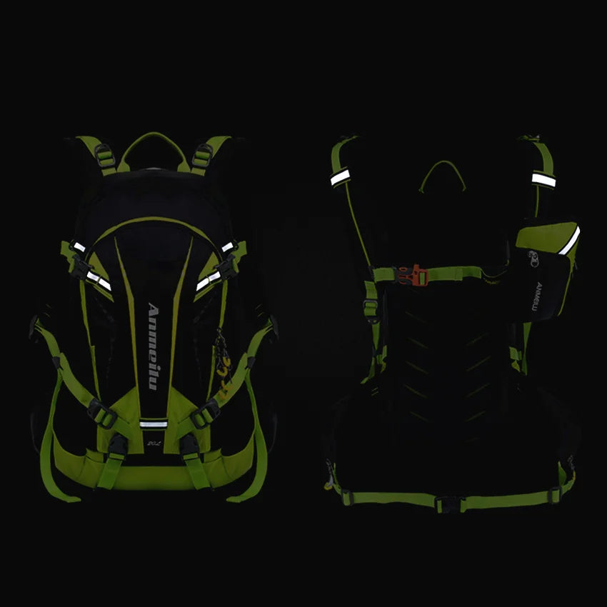 Trail Gear Accessories: 20L Waterproof, Breathable, Lightweight Hydration Backpack With Bladder and Rain Cover / Rungear
