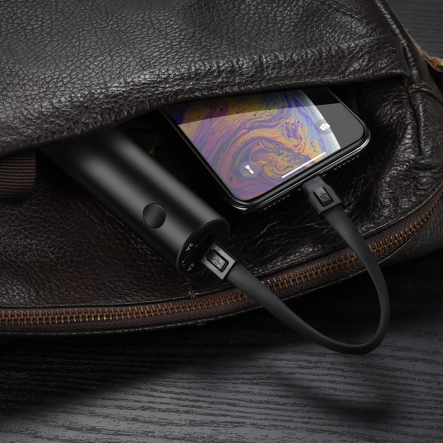 Tech Gear Accessories: 5000 Mah, Portable, Mini Multi-Function Mobile Power Bank With Outdoor Light Torch / Rungear