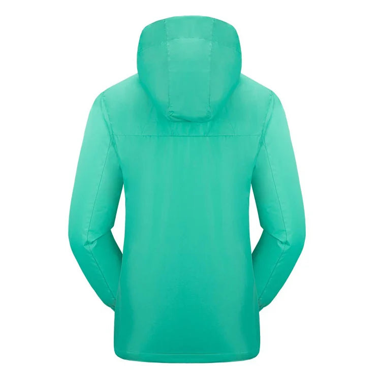 Women's Winter Running And Trail Gear: Waterproof, Windproof Windbreaker Running Jackets / Rungear
