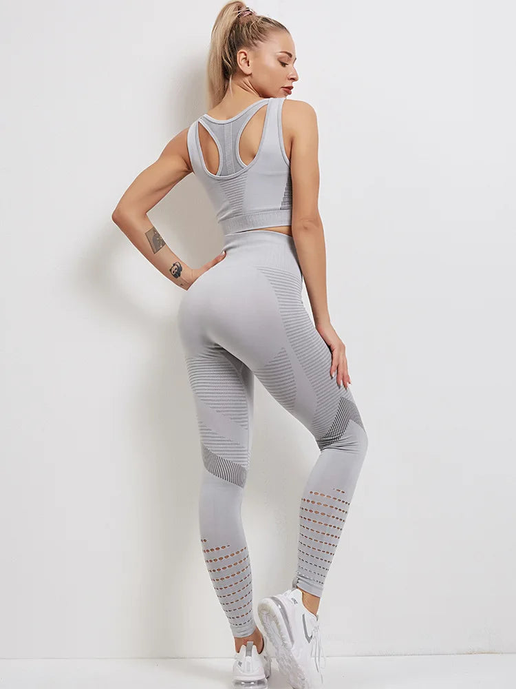 Women's Activewear Sets: Seamless, Sports Fitness, High Waist Hip-Lifting Stretch Leggings And Top for Women / Rungear