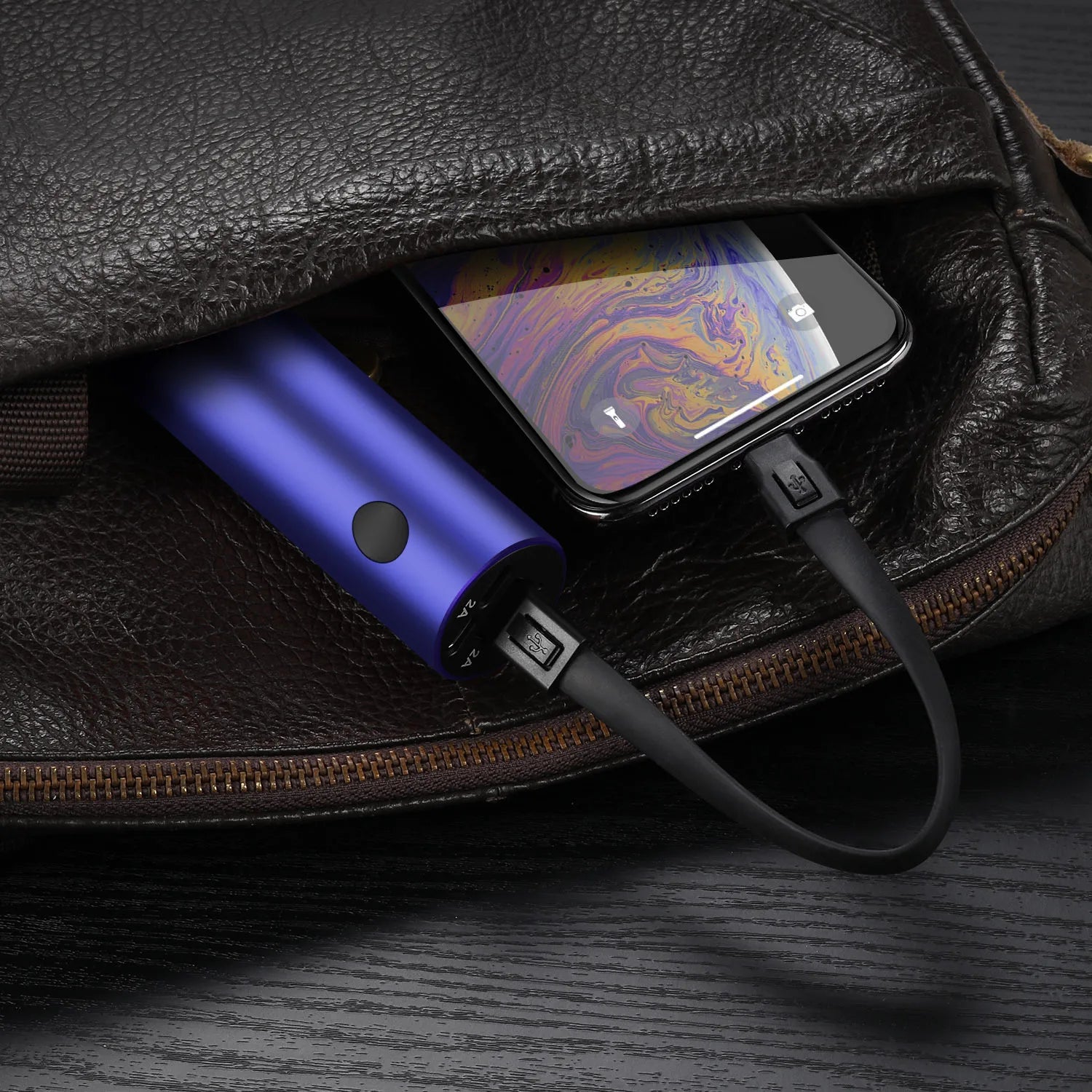 Tech Gear Accessories: 5000 Mah, Portable, Mini Multi-Function Mobile Power Bank With Outdoor Light Torch / Rungear
