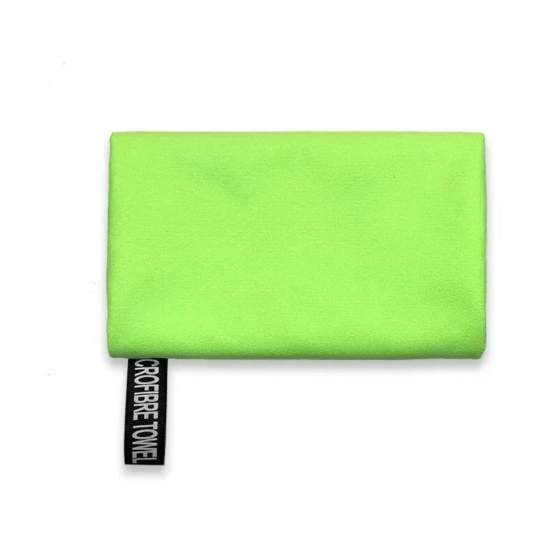 Running Accessories Gear: Ultra-Absorbent, Compact Microfibre Quick-Dry Towel / Rungear