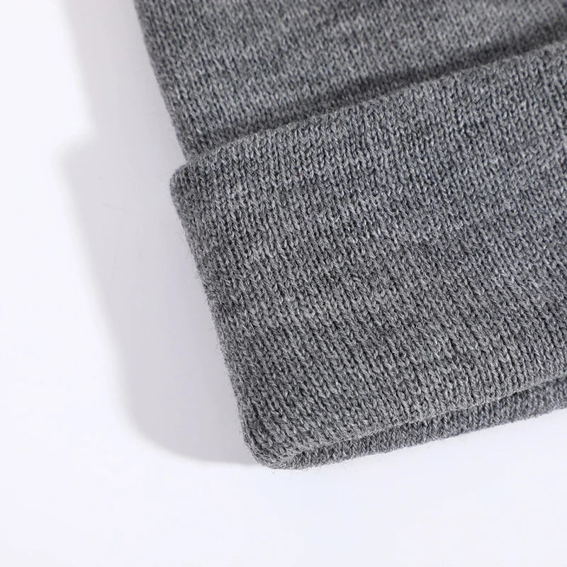 Unisex Winter Beanie — Thick, Warm Knit Hat for Running, Hiking & Cold Weather