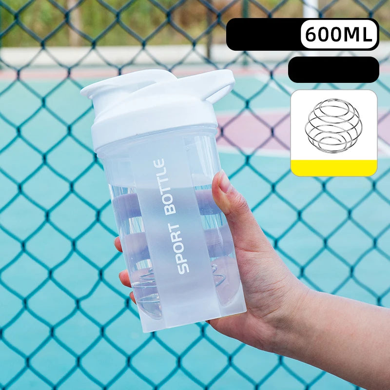 600ml Leakproof Protein Shaker Bottle with Measurement Scale – Portable Sports Mixing Cup for Gym, Outdoor Fitness & Training | RUNGEAR