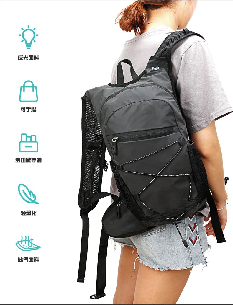 Trail Hydration Accessories: Highly Reflective, Backpack With Water Bladder / Rungear