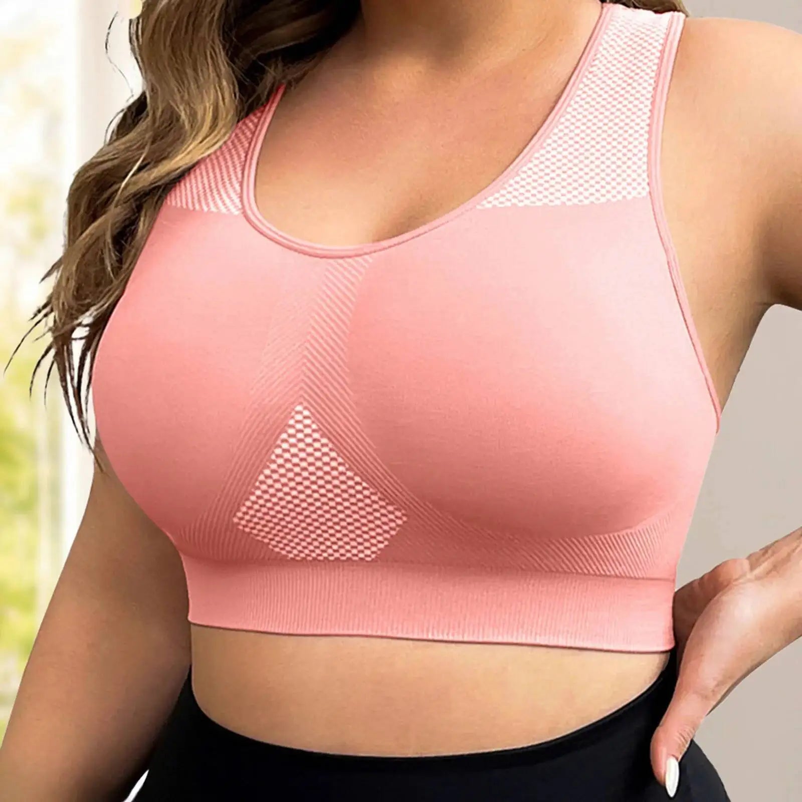 Plus Size Women's Apparel: Seamless, Push Up, Contrast Colour, Racerback Workout Sports Fitness Bra / Rungear