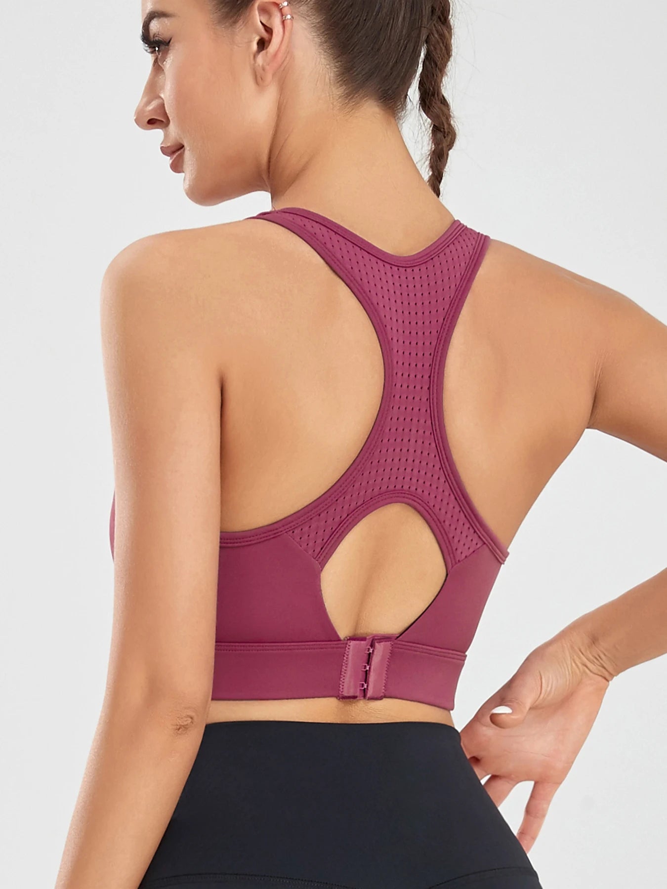 Women's Activewear Apparel: Breathable, High Strength, Shockproof Wireless Underwear Sports Bra / Rungear