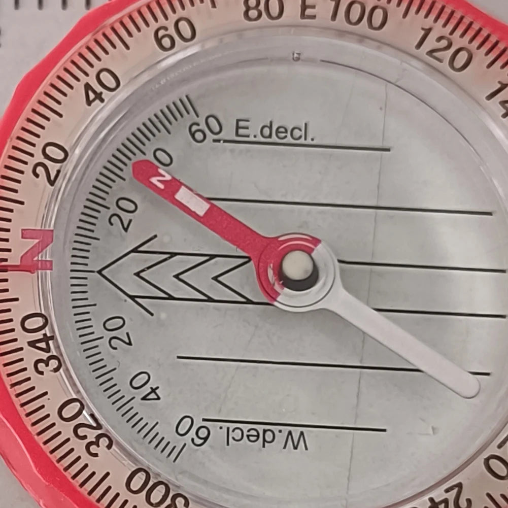 Running Trail Gear: Luminous Shockproof, Outdoor Multifunctional Compass, High Accuracy for Hiking Survival / Rungear