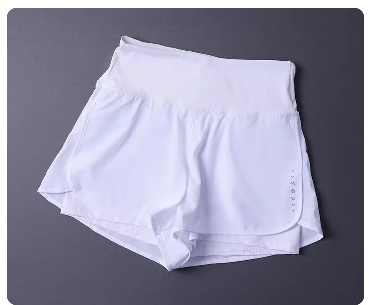 Women's Quick Dry Shorts: Lightweight, Breathable, Split Side 2 in 1 Fitness Shorts with Pockets / Rungear