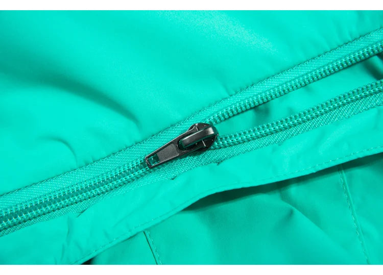 Women's Winter Running And Trail Gear: Waterproof, Windproof Windbreaker Running Jackets / Rungear