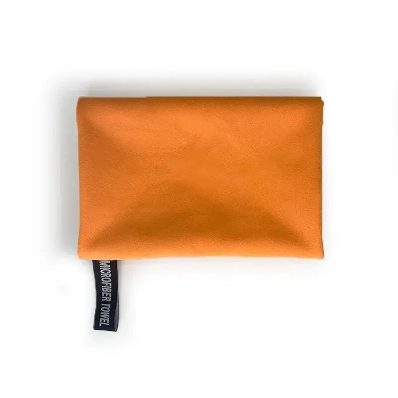 Running Accessories Gear: Ultra-Absorbent, Compact Microfibre Quick-Dry Towel / Rungear