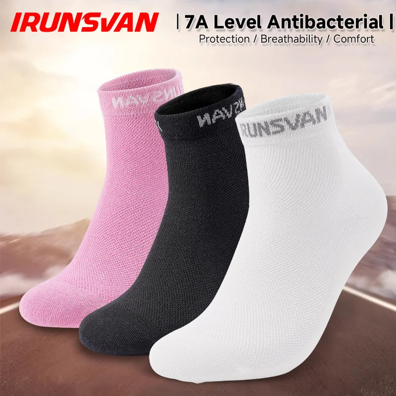 Anti-Pilling Breathable Moisture-Wicking Socks With Antibacterial And Odour-Proof Technology.