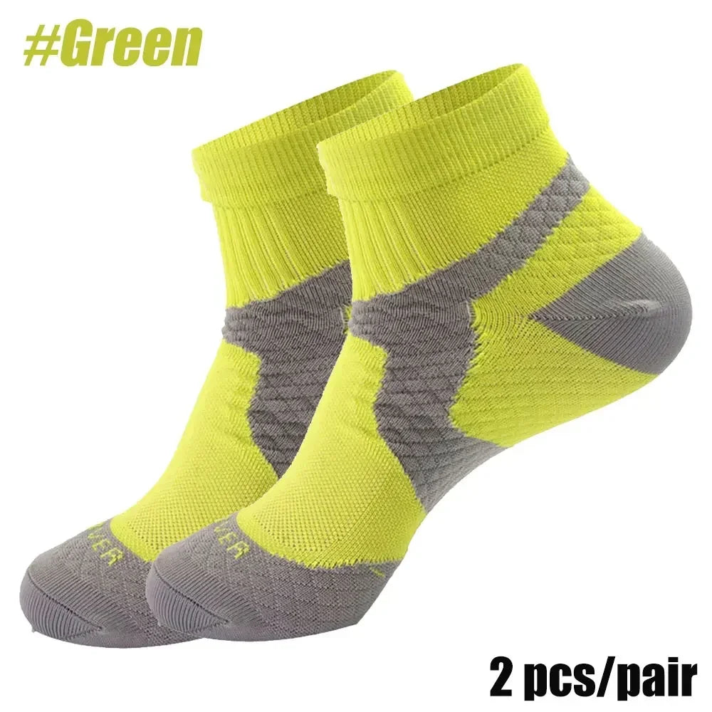 Running Compression Apparel: 1 Pair Unisex Circulation Compression, Arch Support Ankle Socks / Rungear