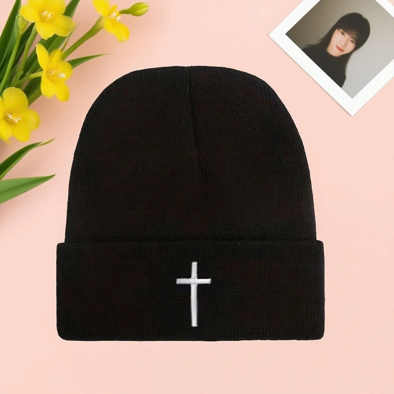 Unisex Winter Beanie — Thick, Warm Knit Hat for Running, Hiking & Cold Weather