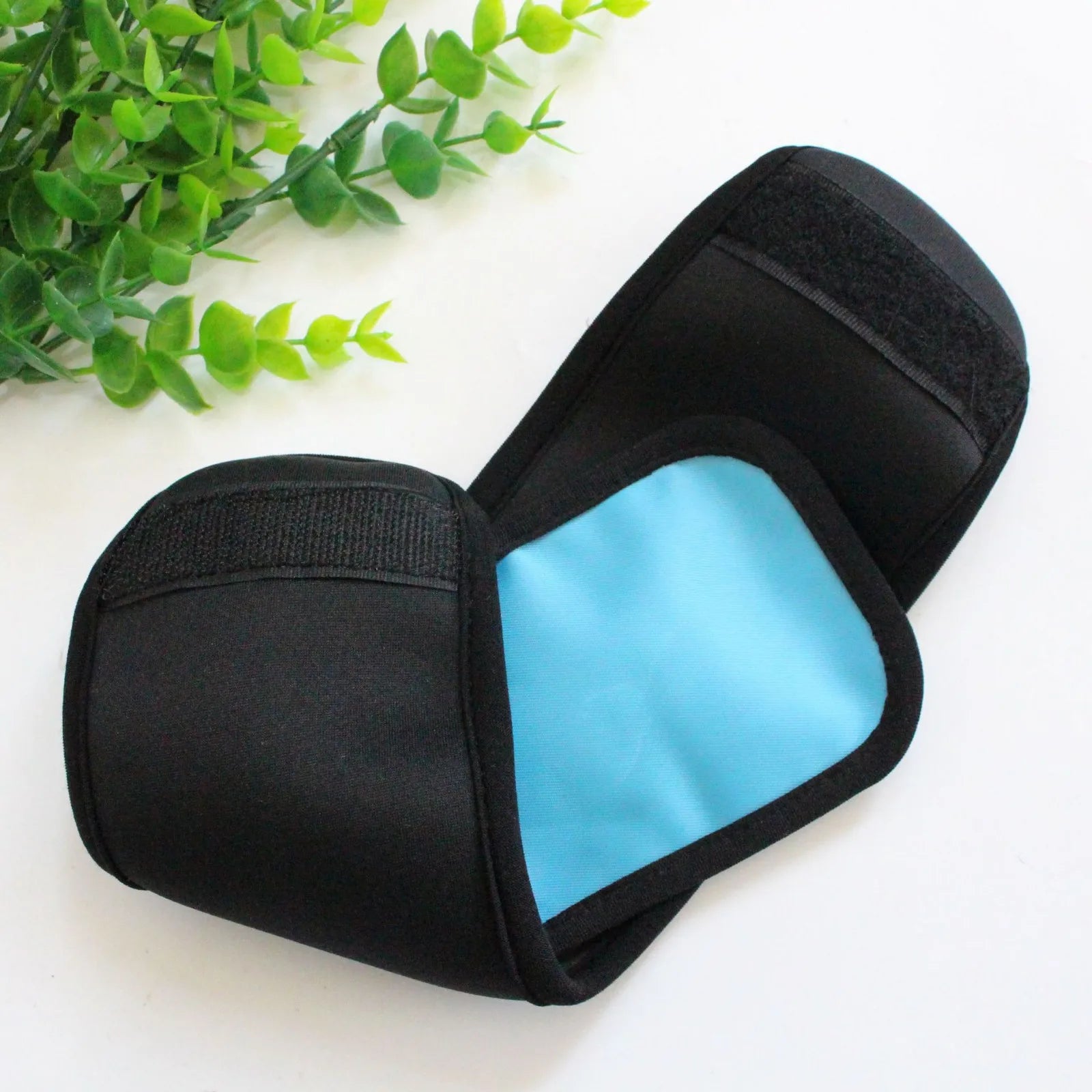 Reusable Gel Strap Hot & Cold Therapy Pack – Ice Pack Wrap for Pain Relief on Hand, Wrist, Elbow & Foot | RUNGEAR