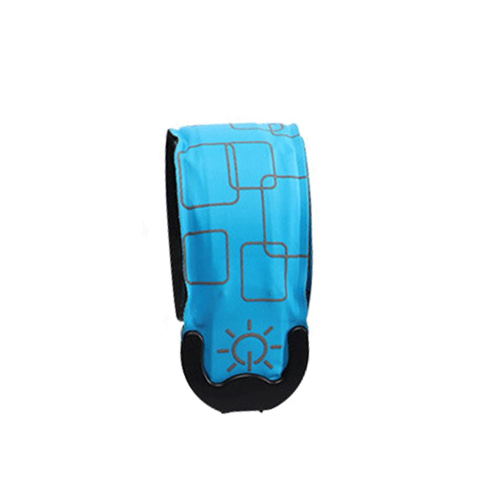 LED Safety Armband for Night Running & Cycling – Rechargeable, Reflective, Adjustable Light Band