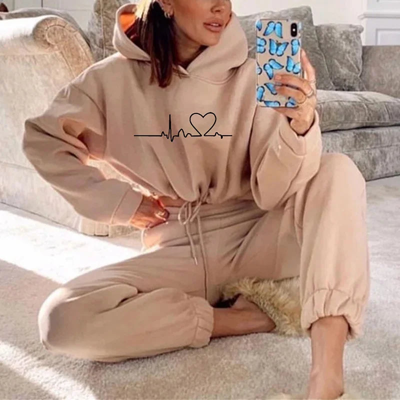 Women Winter Apparel: Sports 2 PC Sweatshirt Pullover Hoodie and Sweatpants Outfits 2025 / Rungear