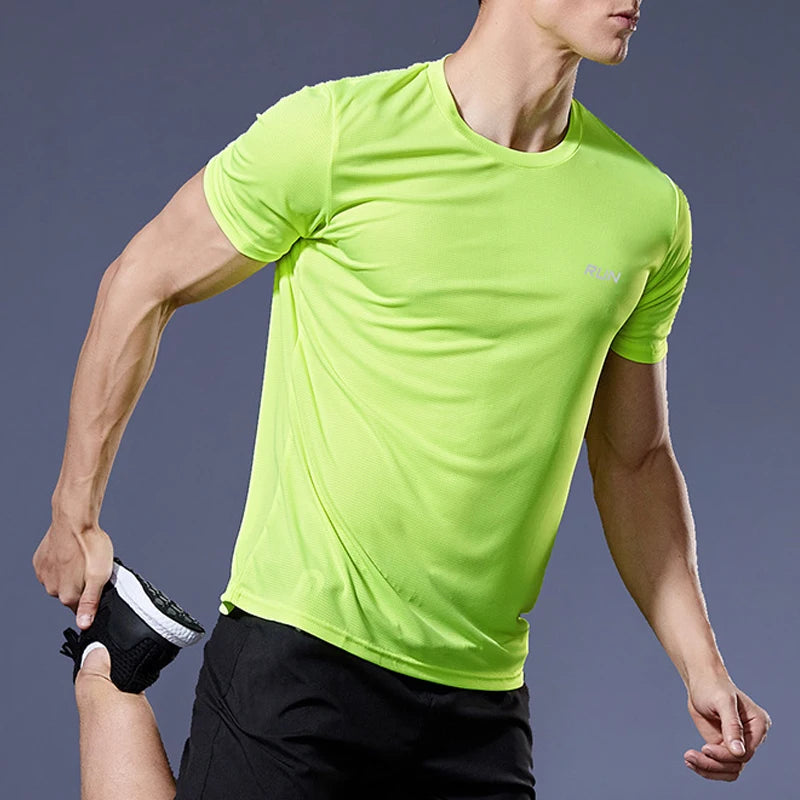 Men's Oversized Gym T-Shirt – Quick-Dry Short Sleeve Fitness Top for Running, Bodybuilding & Sport | RUNGEAR