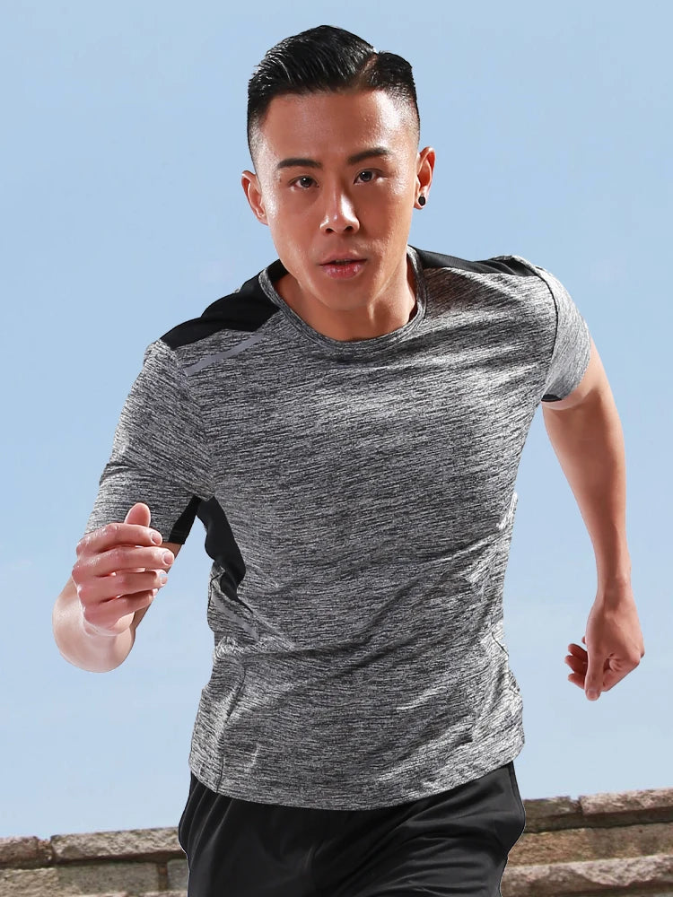 Men's Running Clothing: Quick-Dry, Short Sleeved, Breathable Mesh Training Shirt / Rungear