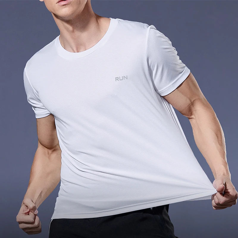 Men's Oversized Gym T-Shirt – Quick-Dry Short Sleeve Fitness Top for Running, Bodybuilding & Sport | RUNGEAR