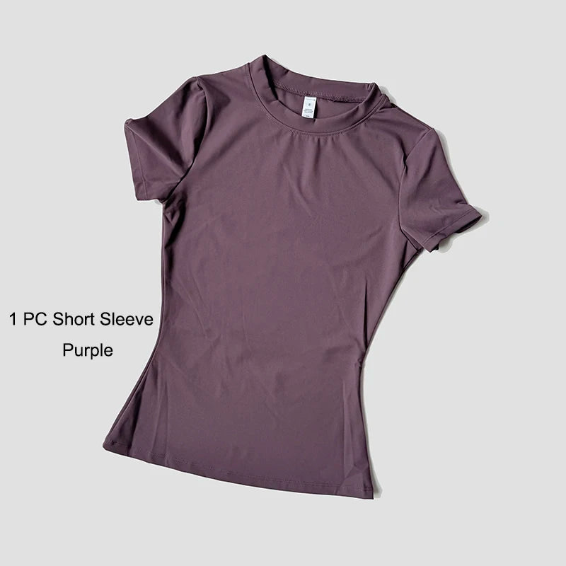 Women's Rungear Apparel: Seamless, Knitted Sportswear Fitness Set - Short Sleeved Crop Top With Gym Shorts / Rungear