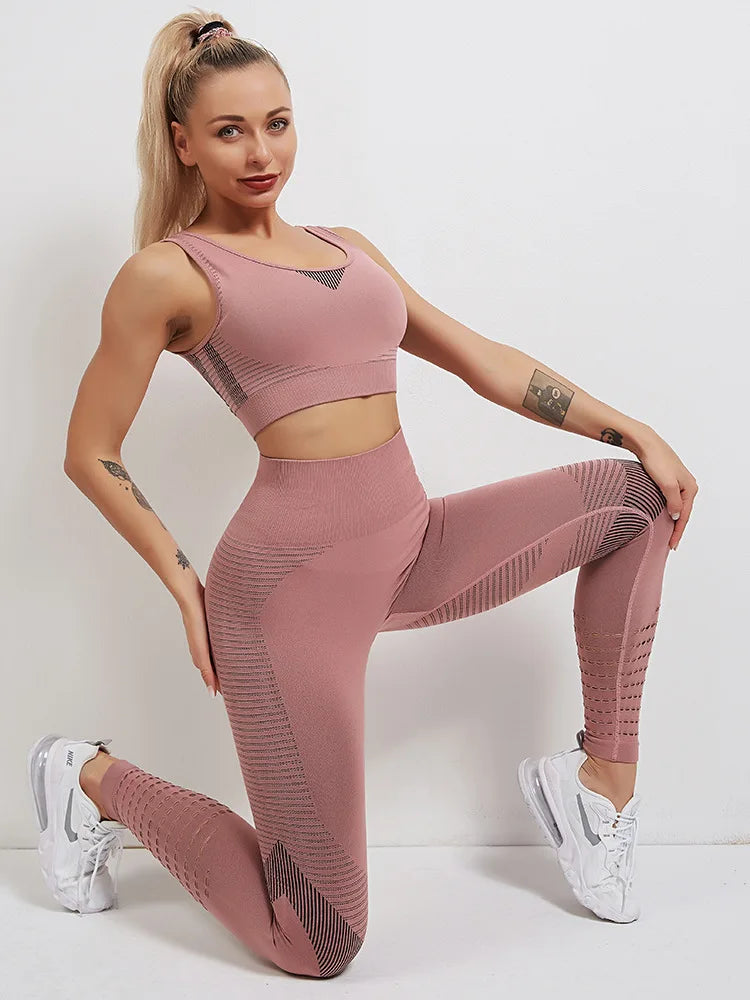 Women's Activewear Sets: Seamless, Sports Fitness, High Waist Hip-Lifting Stretch Leggings And Top for Women / Rungear