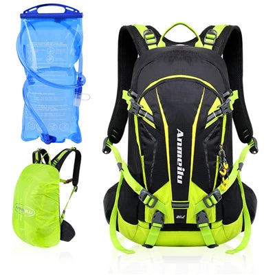 Trail Gear Accessories: 20L Waterproof, Breathable, Lightweight Hydration Backpack With Bladder and Rain Cover / Rungear