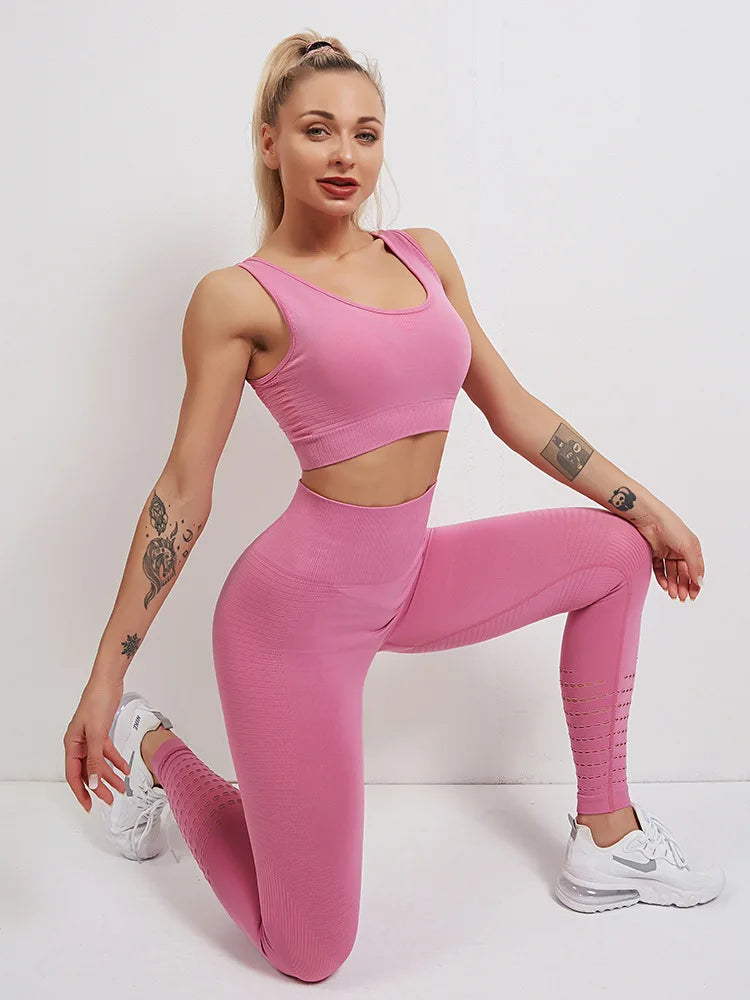 Women's Activewear Sets: Seamless, Sports Fitness, High Waist Hip-Lifting Stretch Leggings And Top for Women / Rungear