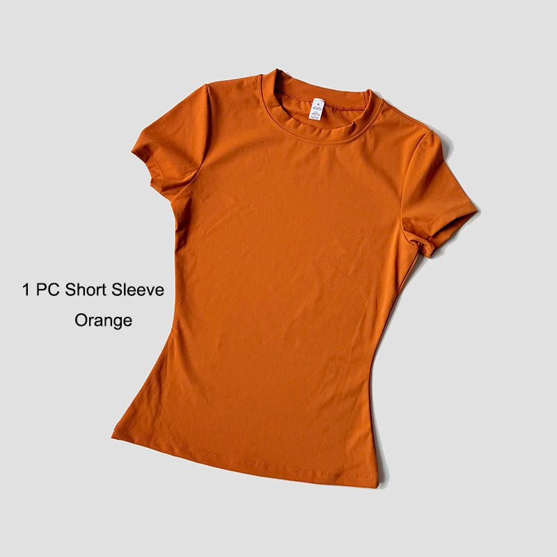 Women's Rungear Apparel: Seamless, Knitted Sportswear Fitness Set - Short Sleeved Crop Top With Gym Shorts / Rungear