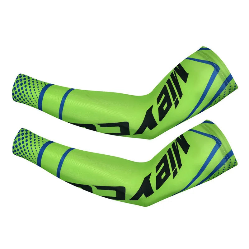 Winter Gear Accessories: Unisex, Breathable, Quick Dry, UV Protection Oversleeve Arm for Running Sports / Rungear