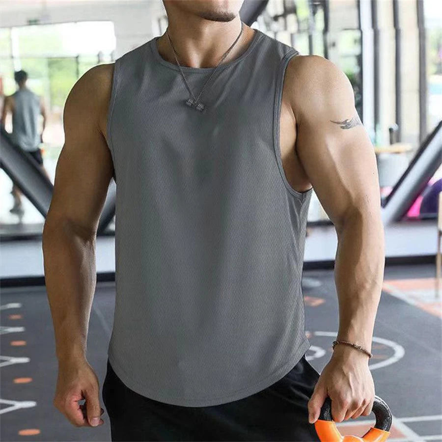 Men's Running Apparel: Sleeveless, Mesh Material, Quick-Dry, Breathable, Workout Fitness Top / Rungear