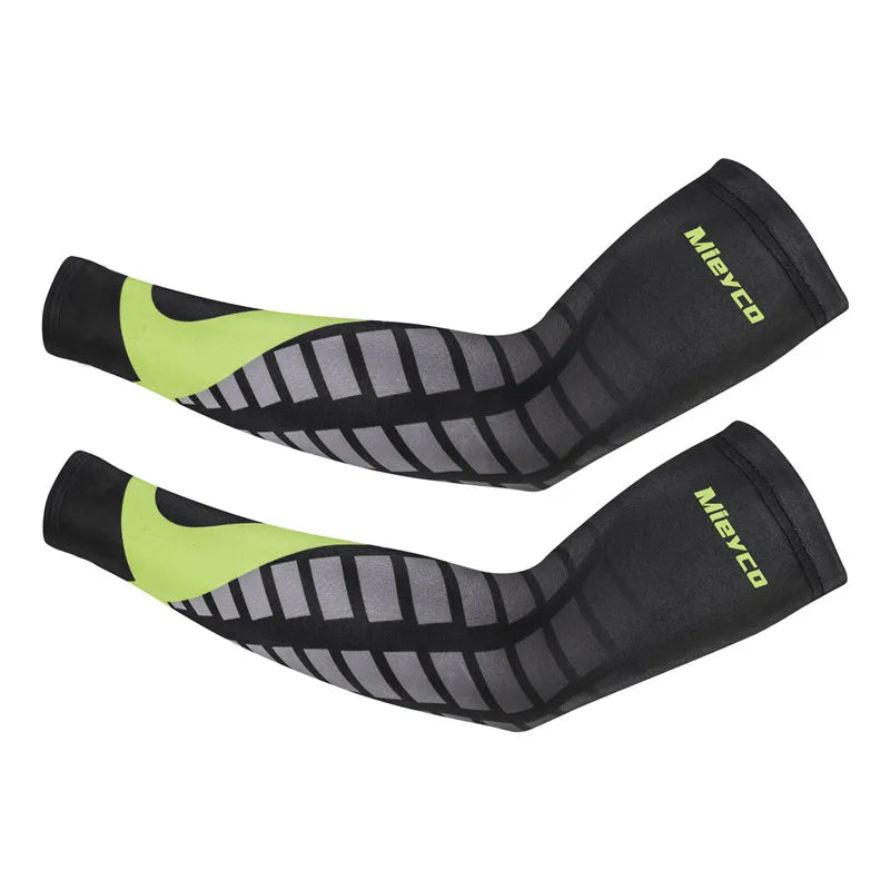 Winter Gear Accessories: Unisex, Breathable, Quick Dry, UV Protection Oversleeve Arm for Running Sports / Rungear