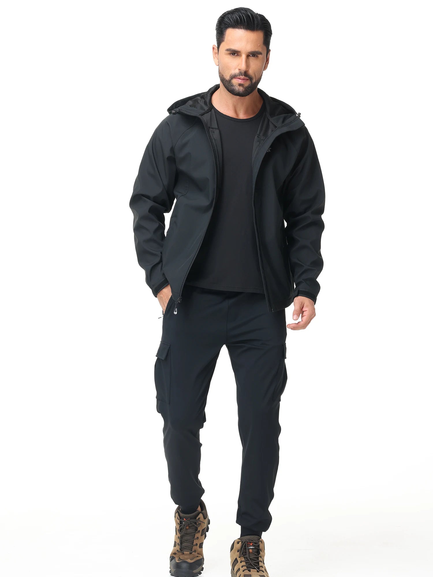 Men's Running Apparel: Lightweight, Waterproof Windbreaker Jacket With Inner Pocket / Rungear