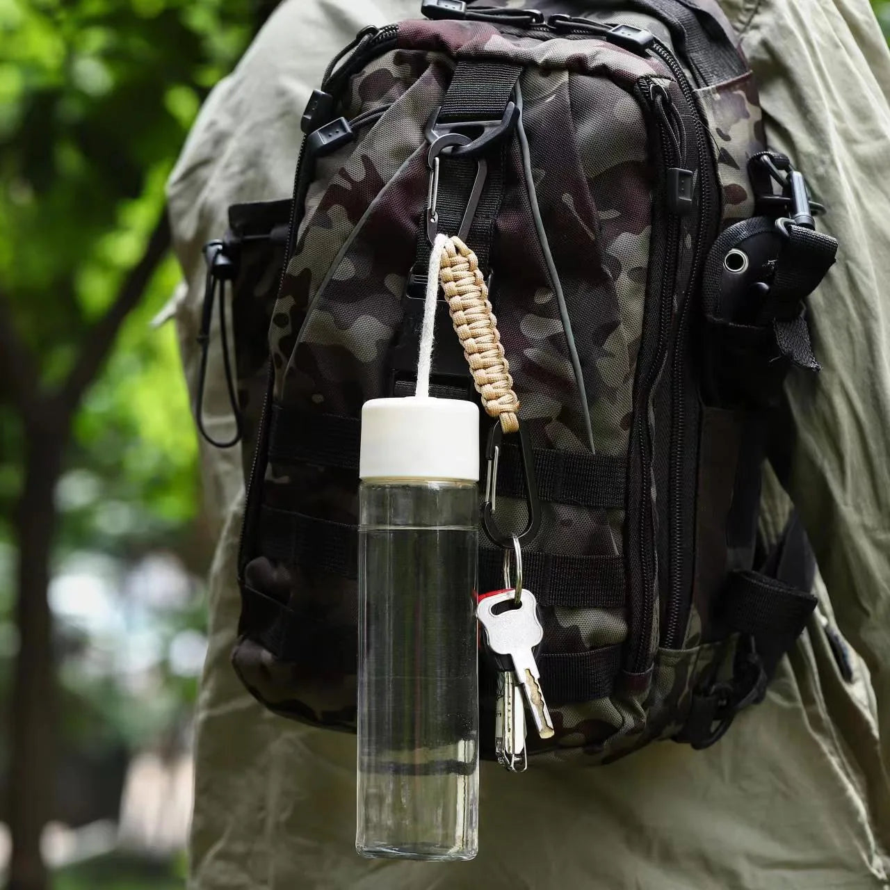 Trail Accessories: Paracord Keychain, Braided Double-Buckle Lanyard, Double Carabiners Paracord Keychain / Rungear
