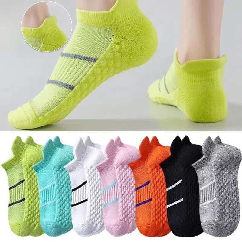 Moisture-Wicking Sock Gear: Unisex, Breathable, Anti-Slip, No-Sweat, Cotton Athletic Running Socks / Rungear