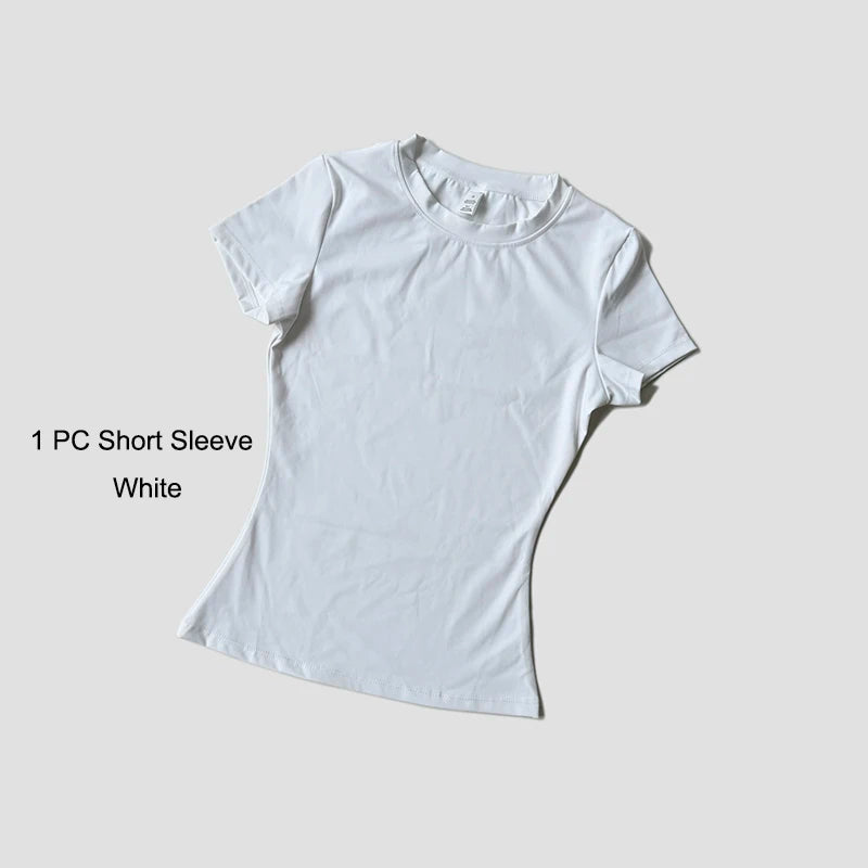 Women's Rungear Apparel: Seamless, Knitted Sportswear Fitness Set - Short Sleeved Crop Top With Gym Shorts / Rungear