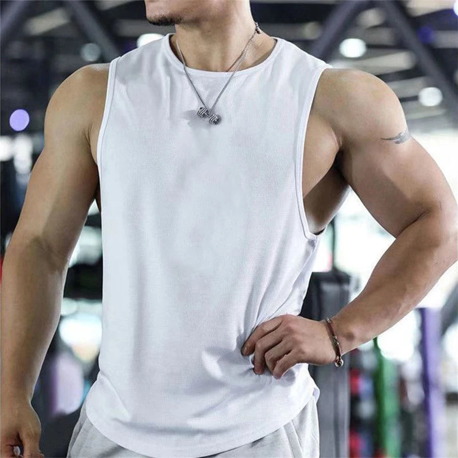 Men's Running Apparel: Sleeveless, Mesh Material, Quick-Dry, Breathable, Workout Fitness Top / Rungear