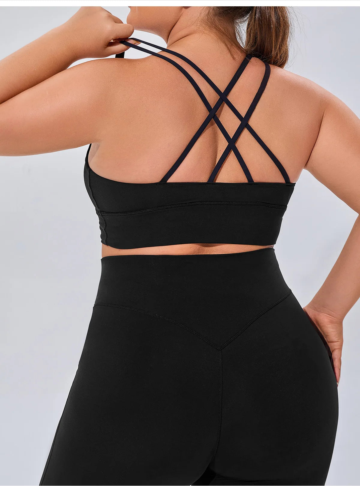 Plus Size Women's Running Apparel: Quick-Dry, Comfortable, High Stretch, Breathable Sports Bra And High Stretch Breathable Leggings / Rungear