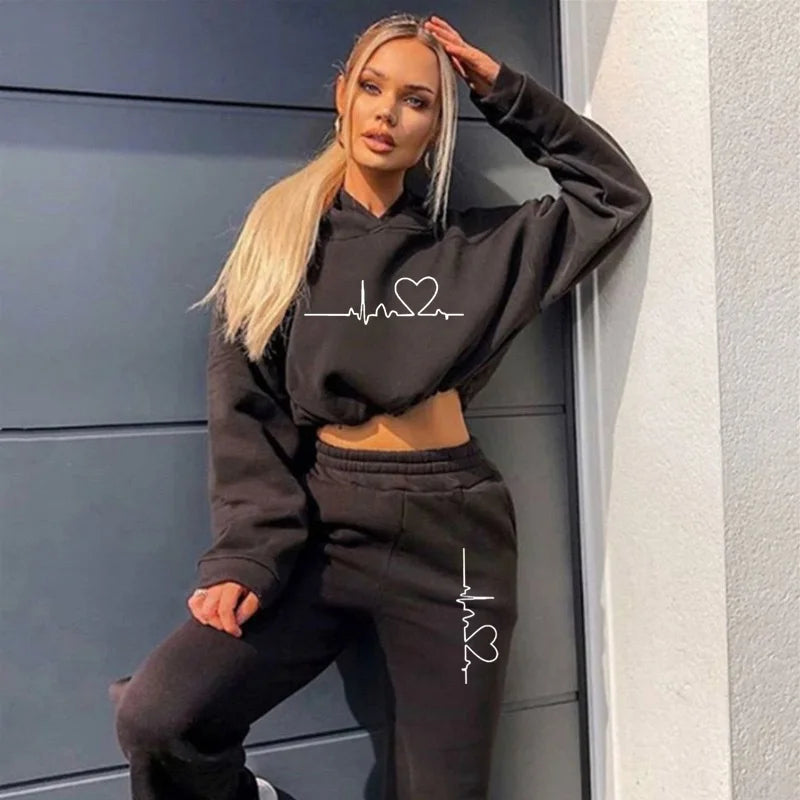 Women Winter Apparel: Sports 2 PC Sweatshirt Pullover Hoodie and Sweatpants Outfits 2025 / Rungear