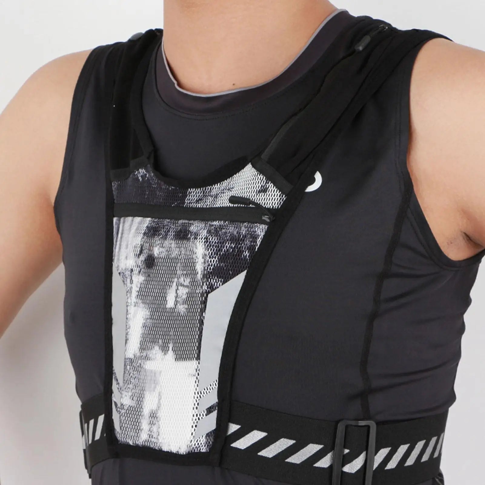 Trail Lightweight Gear: Reflective, Ultra-Light, Breathable, Outdoor Trail Running Backpack Fitness Vest / Rungear