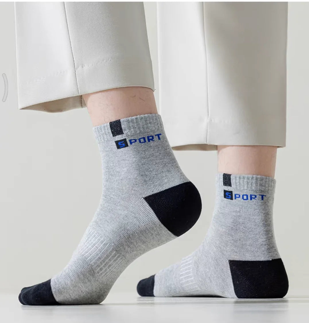 Men's Socks Accessories: Breathable, High-Elastic, Middle Tube Towel Cotton Socks for Running, Hiking / Rungear