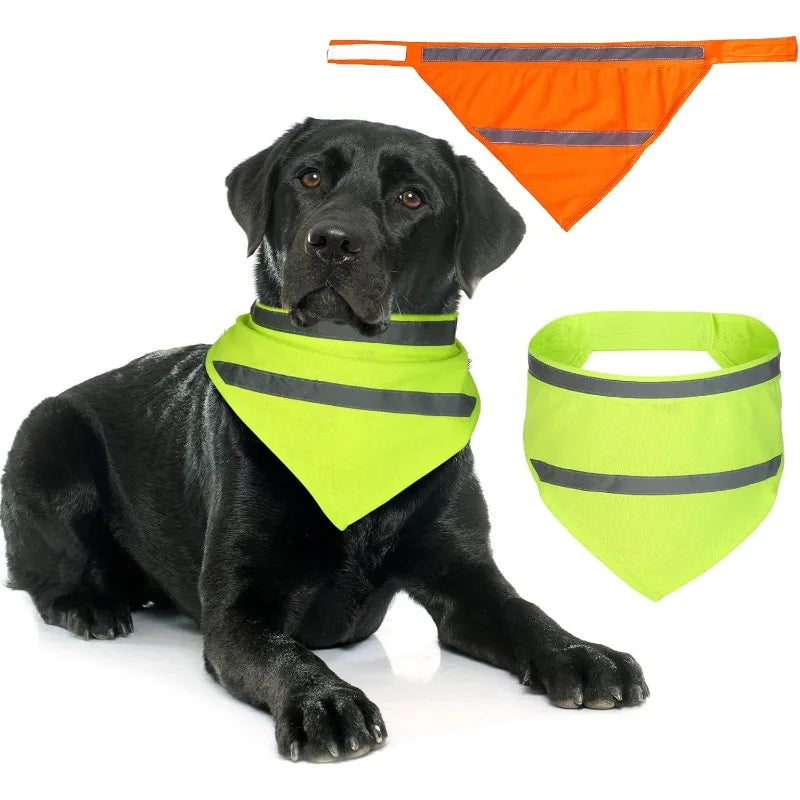 Dog Gear Accessories: Reflective, High Visibility Triangle Scarf, Suitable for Small and Medium-Sized Dogs / Rungear