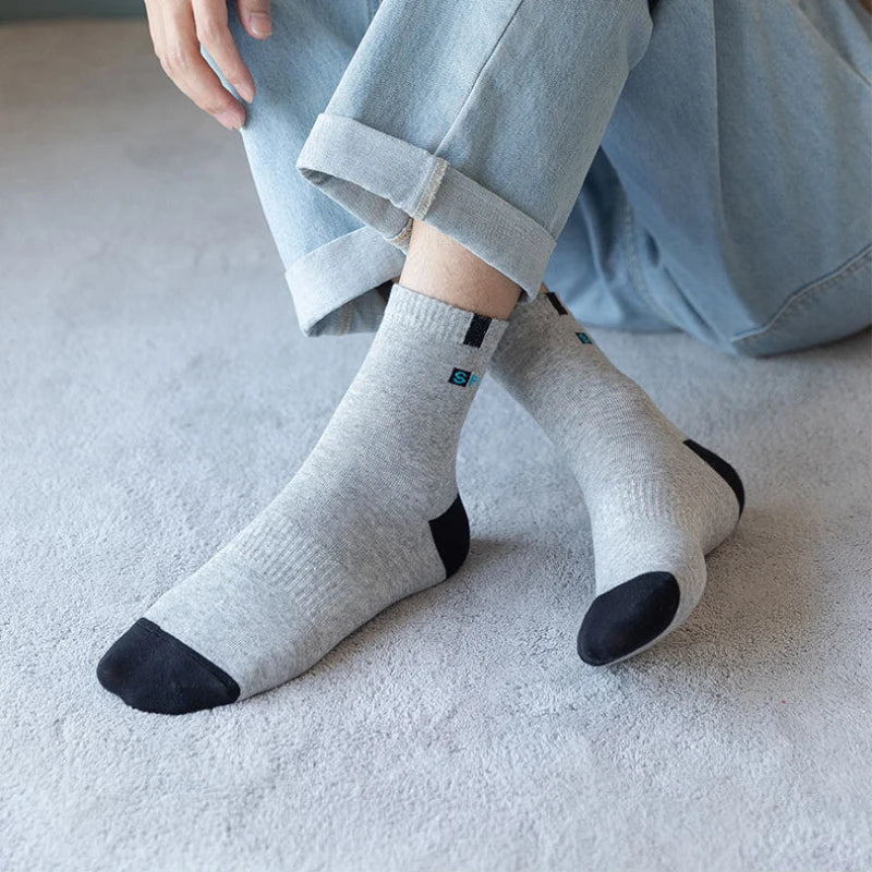 Men's Socks Accessories: Breathable, High-Elastic, Middle Tube Towel Cotton Socks for Running, Hiking / Rungear