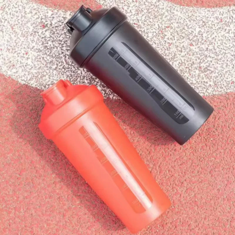 Hydration Gear Accessories: 600ml, 20oz Portable, Protein Shaker Plastic Bottle Fitness for Running, Hiking, All Sports / Rungear