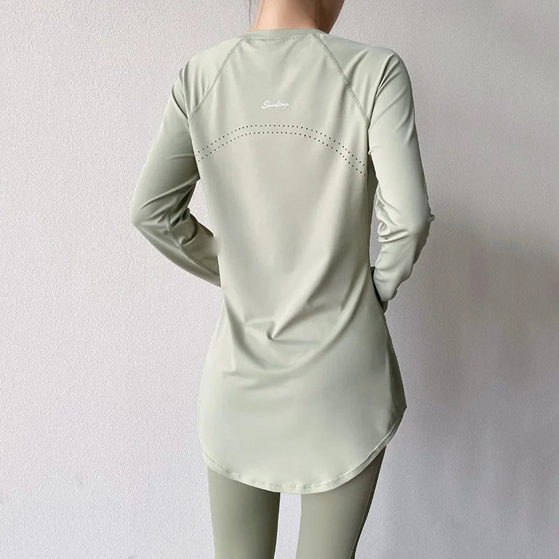 Women's Running Apparel: Long Sleeved, Fitness, Workout Top / Rungear