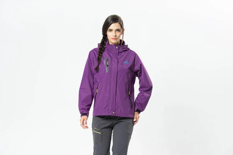 Women's Winter Running And Trail Gear: Waterproof, Windproof Windbreaker Running Jackets / Rungear