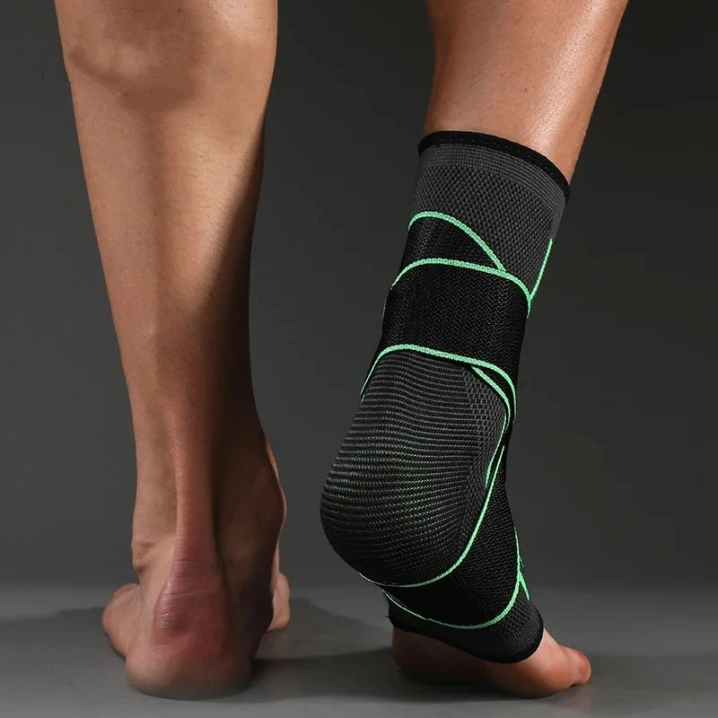 Recovery Gear Accessories: Adjustable Ankle Support Compression Protector for Running, Hiking and All Sports / Rungear