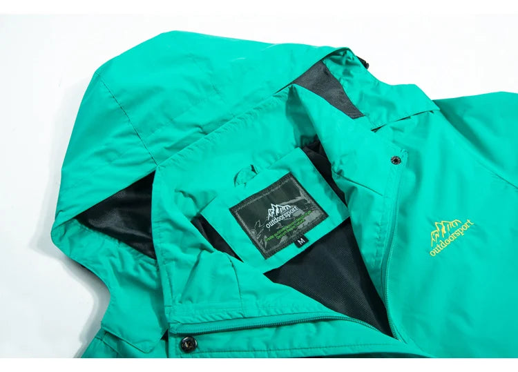Women's Winter Running And Trail Gear: Waterproof, Windproof Windbreaker Running Jackets / Rungear