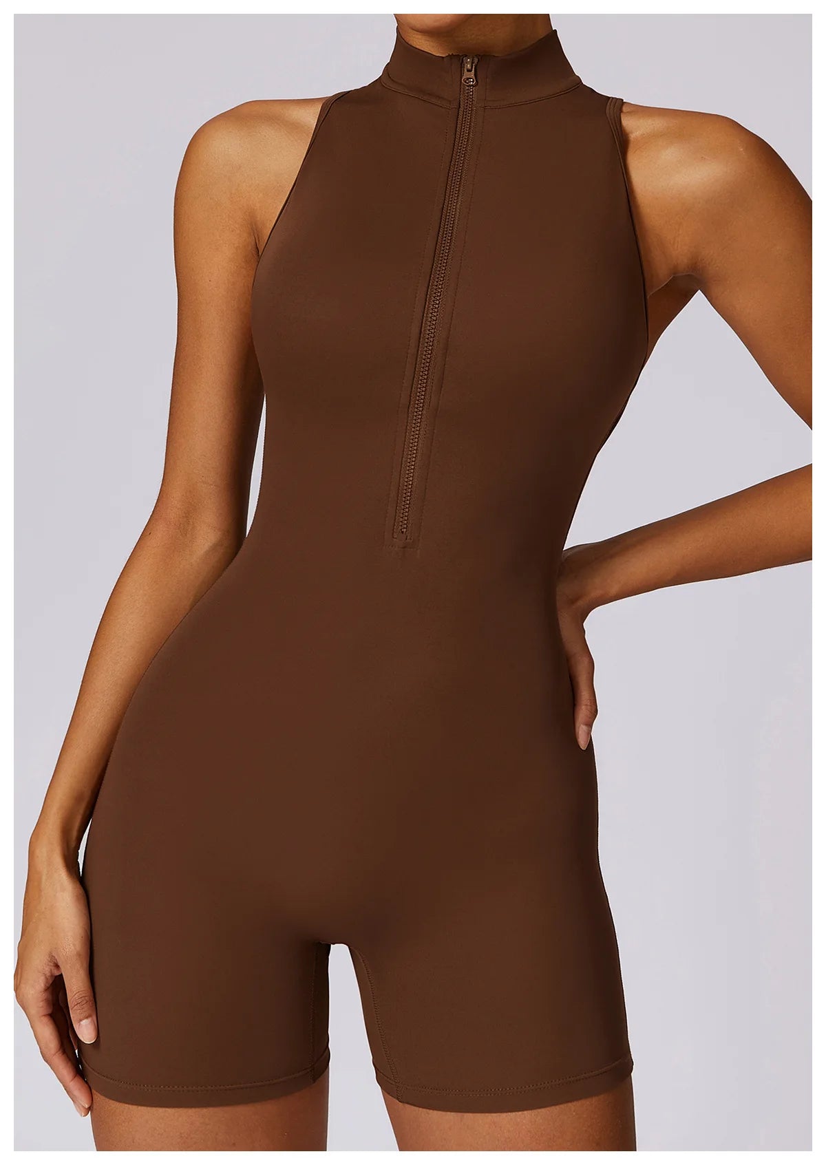 Women's Activewear Jumpsuits: Solid Colour, Backless Back, Waist Scrunch Sportswear Jumpsuit Short Set with Zipper / Rungear